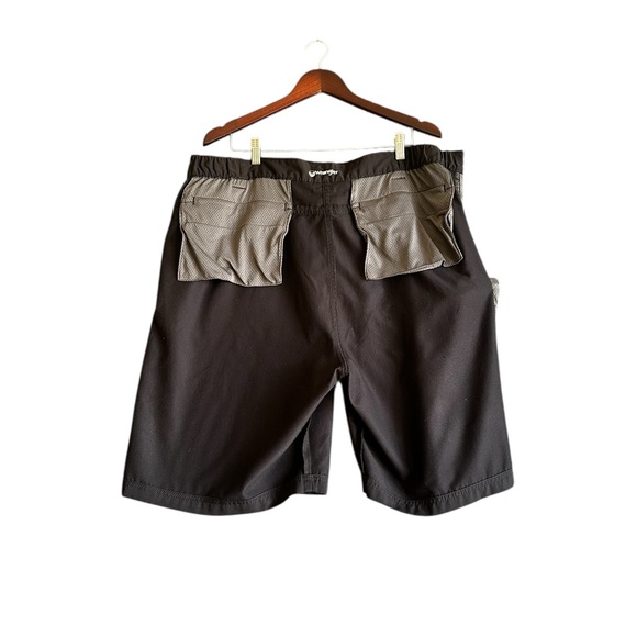 Wrangler Black Cargo Shorts Athletic Style - Picture 5 of 16